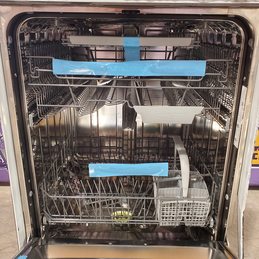 ASKO Dishwasher in Stainless Steel with Super Cleaning System™ and 8 Steel™ 11112SD69 - DBI663THS - Open Box