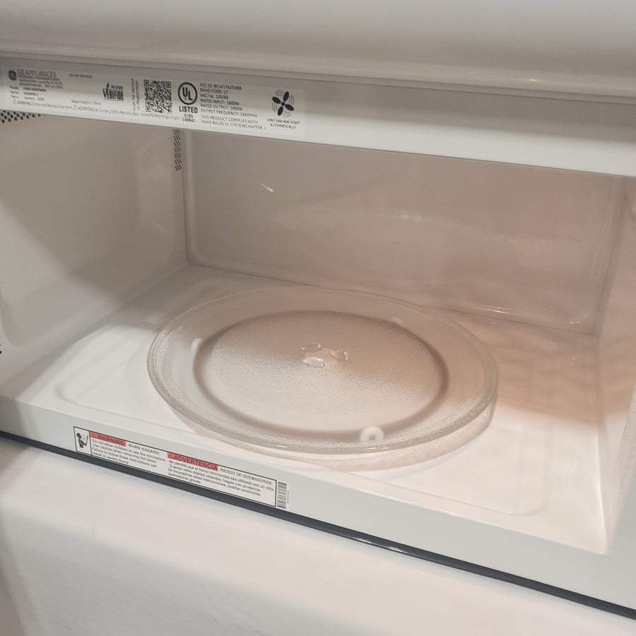 GE 1.6 cu. ft. Over the Range Microwave in White with 13.5 inch Defrost Options JVM3160DFWW - Scratch & Dent (Minor)