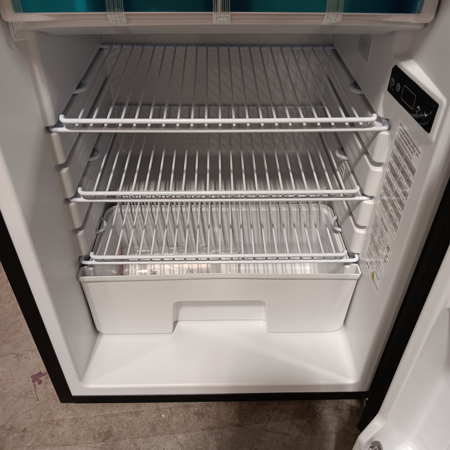 Bodega Cooler 2025 RV Refrigerator Freezer 5°F-32℉ 110L YC110 - Scratch & Dent (Minor)