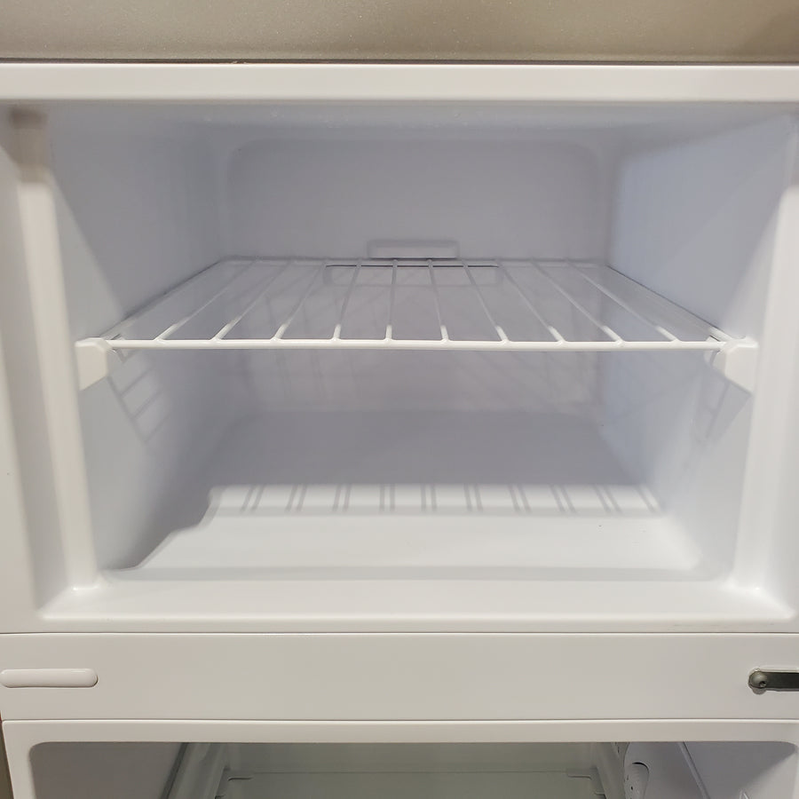 Frigidaire 7.5 cu. ft. Mini Refrigerator with Top Freezer in Stainless Look EFR780-6COM - Scratch & Dent (Moderate)