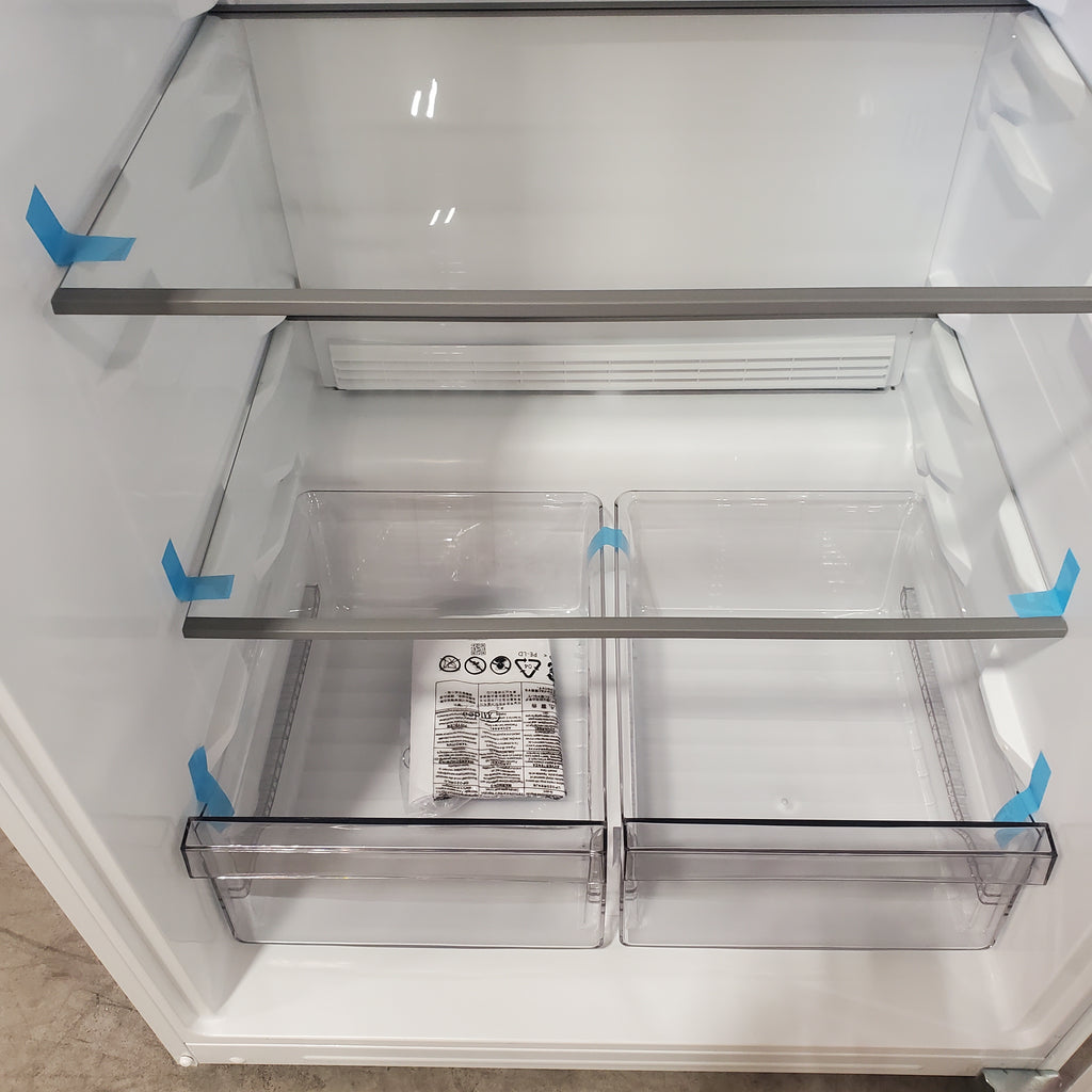 Midea 21 cu. ft. Convertible Upright Freezer in White 3SD775 - MRU21F5BWW - Open Box