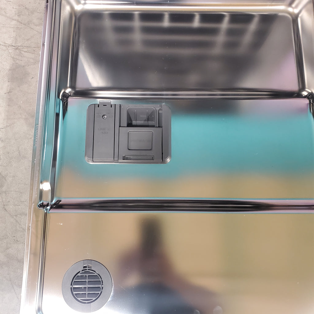 Pictures of KitchenAid 24-in Front Control Built-in Dishwasher With Third Rack ( Stainless Steel with PRINTSHIELD Finish )-KDFE204KPS-Scratch and Dent(Minor) - Neu Appliance Outlet - Discount Appliance Outlet in Austin, Tx