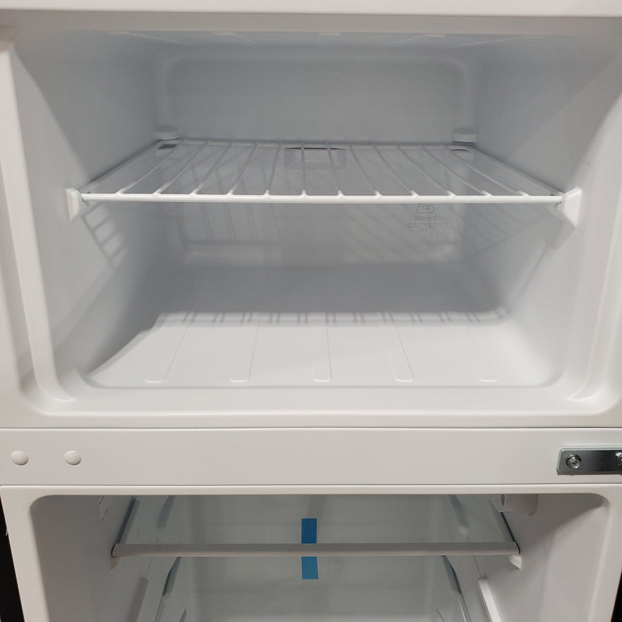Vissani 7.2 cu. ft. Top Freezer Refrigerator in Fingerprint Resistant Stainless Steel Look MDTF7SSES4 - Scratch & Dent (Major)