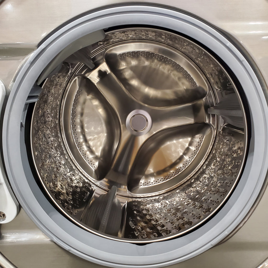 Pictures of Samsung 4.5 cu. ft. Large Capacity Smart Front Load Washer with Super Speed Wash in Platinum WF45B6300AP - Scratch & Dent (Minor) - Neu Appliance Outlet - Discount Appliance Outlet in Austin, Tx