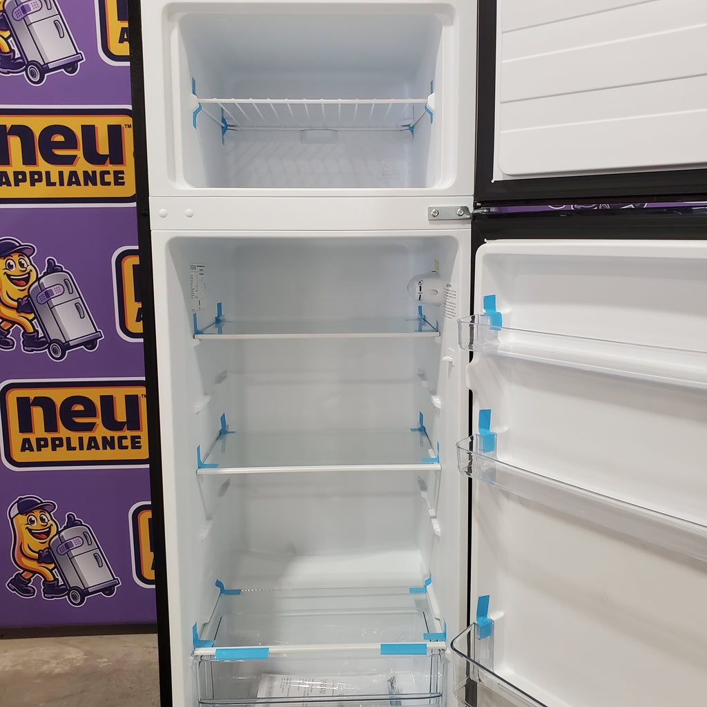 Pictures of Vissani 7.1 cu. ft. Top Freezer Refrigerator with Adjustable Shelf in Stainless Steel MDFF7SS - Scratch & Dent (Minor) - Neu Appliance Outlet - Discount Appliance Outlet in Austin, Tx