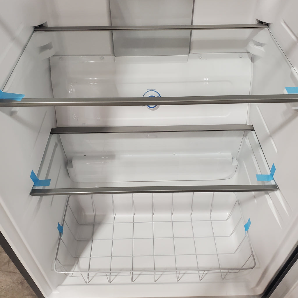 Pictures of Frigidaire 20 Cu. Ft. Garage Ready Upright Freezer in Carbon 3SD414 - FRUF2020AN - Scratch & Dent (Moderate) - Neu Appliance Outlet - Discount Appliance Outlet in Austin, Tx