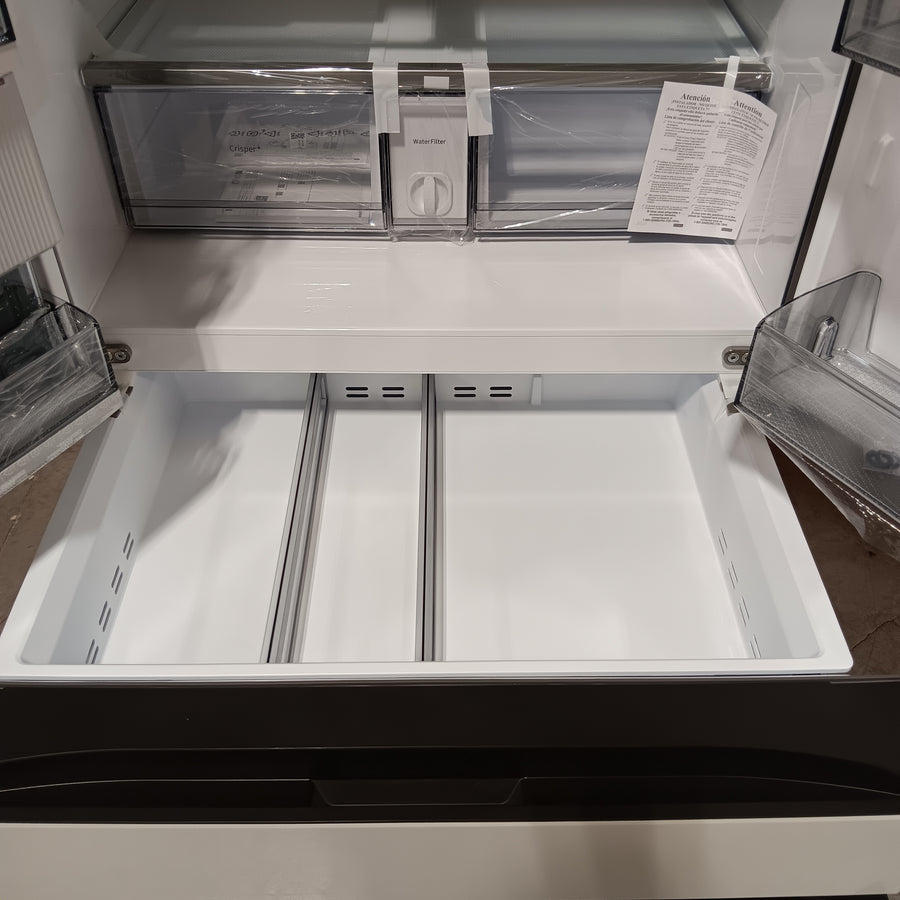 Bespoke 29 cu. ft. Standard Depth 4-Door French Door Refrigerator in White Glass with AI Family Hub+ 30131SD3 - RF90F29AEW - Open Box