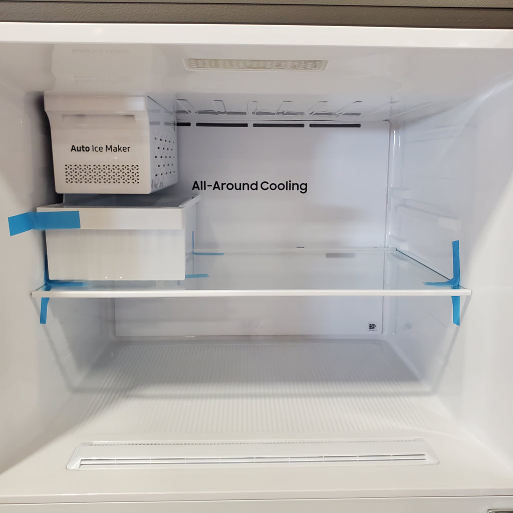 Pictures of Samsung 18 cu. ft. Standard Depth Top Freezer Refrigerator in Stainless Steel with All-Around Cooling RT18DG6700SR - Scratch & Dent (Minor) - Neu Appliance Outlet - Discount Appliance Outlet in Austin, Tx