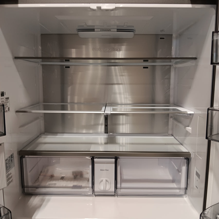 Samsung Bespoke Counter Depth 4-Door Flex™ Refrigerator (23 cu. ft.) with Beverage Center ™ with Customizable Door Panel Colors 4SD402 - RF23DB9600AP - Open Box