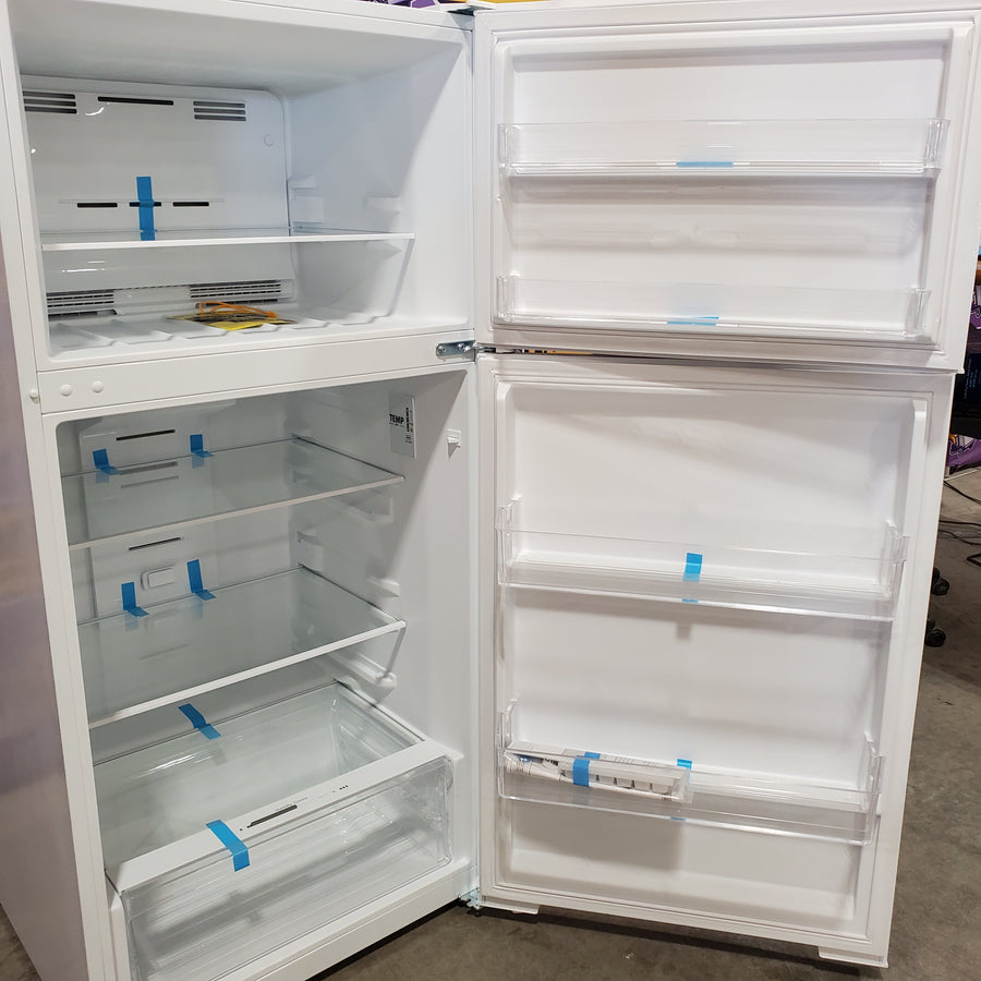 Vissani 14.2 cu. ft. Top Freezer Refrigerator in White, Garage Ready 25139SD814 - MDTF14WH5 - Scratch & Dent (Minor)