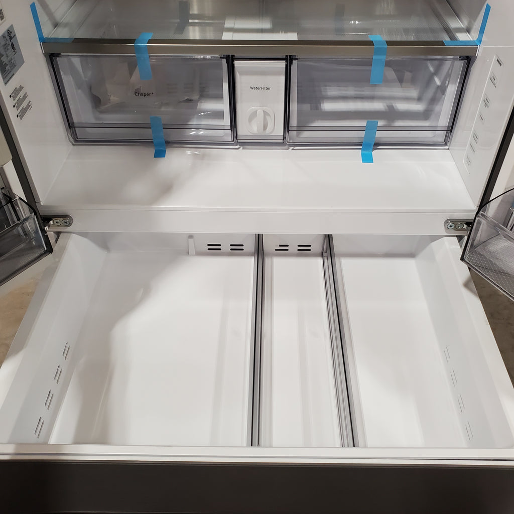 Pictures of Samsung Bespoke 29 cu. ft. 4-Door French Door Refrigerator with Beverage Center™ in White Glass 4SD419 - RF29BB860012 - Open Box - Neu Appliance Outlet - Discount Appliance Outlet in Austin, Tx