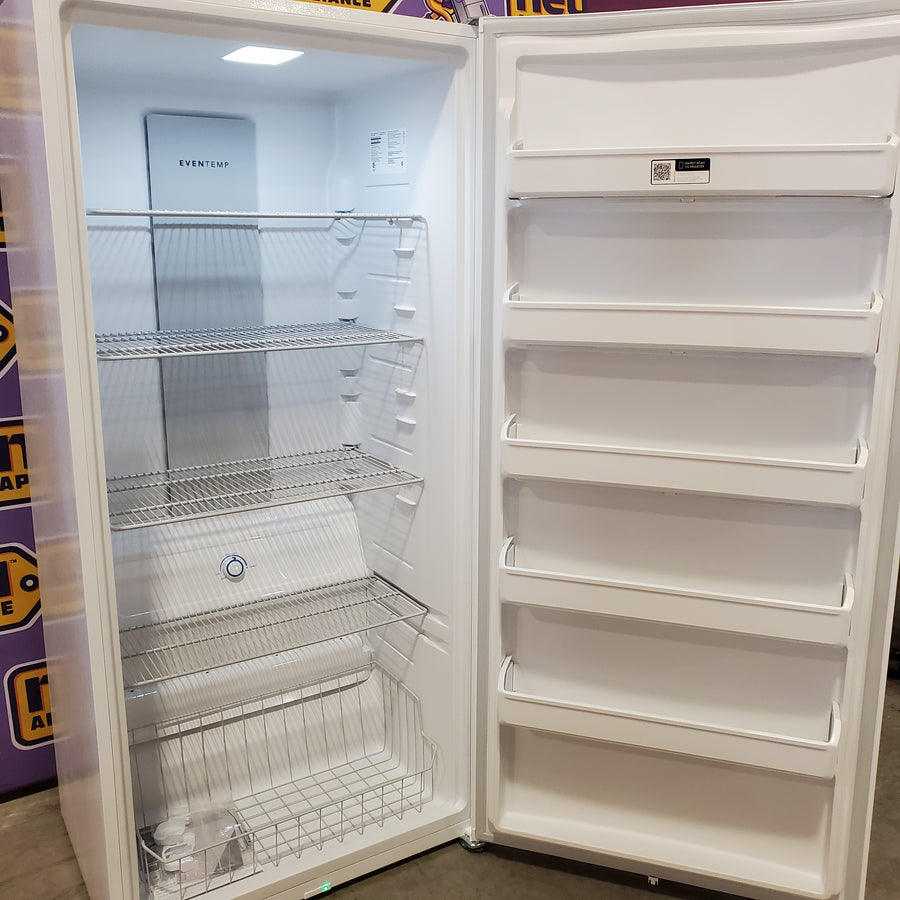 Frigidaire 20 Cu. Ft. Energy Star Garage Ready Upright Freezer in White 22136SD343 - FFUE2022AW - Scratch & Dent (Moderate)