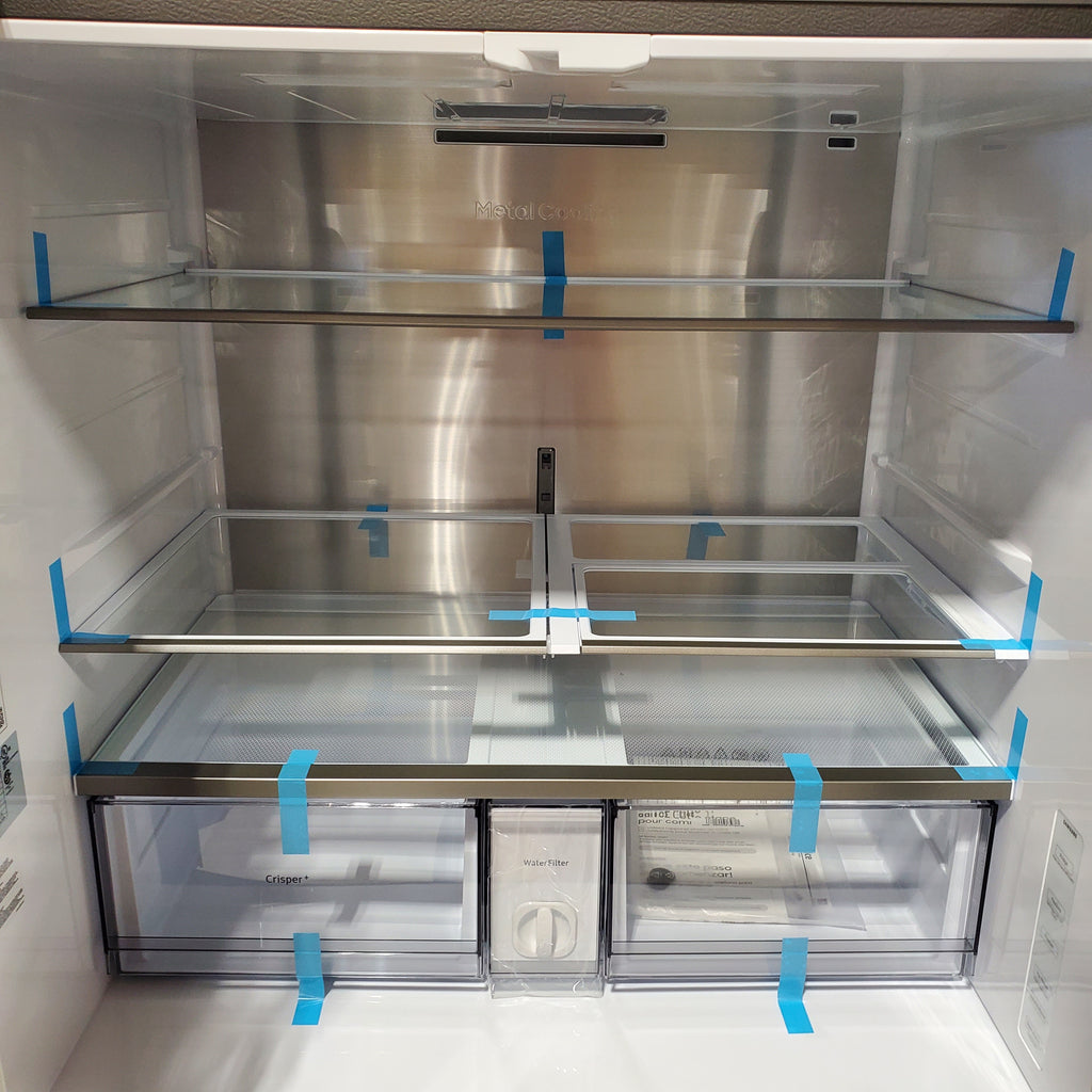 Pictures of Samsung Bespoke 29 cu ft. 4-Door Standard Depth French Door Smart Refrigerator with Beverage Center Auto Fill Pitcher and Dual Ice Maker with Ice Bites™ in White Glass 4SD401 - RF29BB86004MAA - Open Box - Neu Appliance Outlet - Discount Appliance Outlet in Austin, Tx