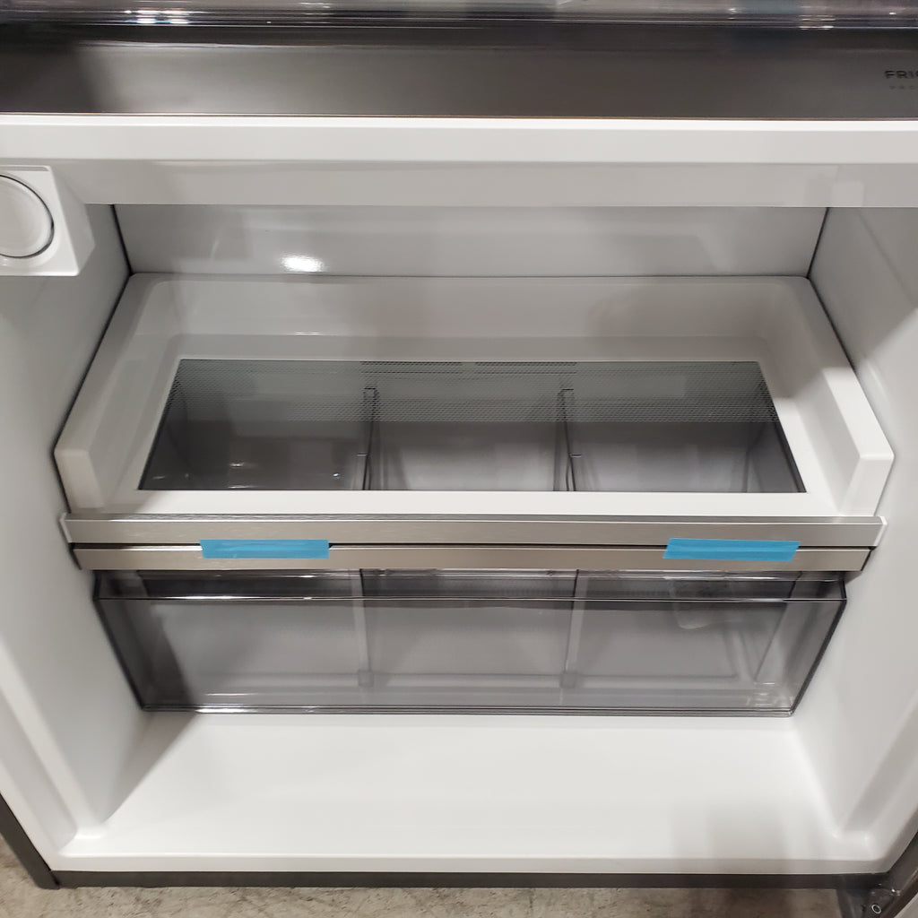 Pictures of Frigidaire Professional 19 Cu. Ft. Single-Door Refrigerator in Stainless Steel 3SD384 - FPRU19F8WF - Scratch & Dent (Minor) - Neu Appliance Outlet - Discount Appliance Outlet in Austin, Tx