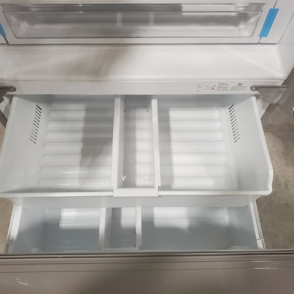 Pictures of Whirlpool 26.8-cu ft French Door Refrigerator with Ice Maker (Fingerprint Resistant Stainless Steel) ENERGY STAR-WRF757SDHZ-Scratch and Dent (Minor) - Neu Appliance Outlet - Discount Appliance Outlet in Austin, Tx