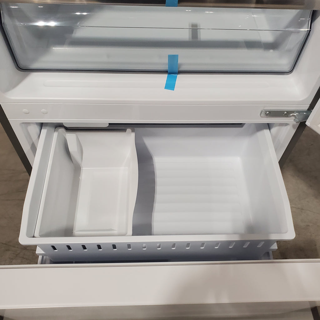 Pictures of Hisense 33" Wide Counter Depth ENERGY STAR 17.2-cu ft Bottom-Freezer Refrigerator with Ice Maker in Fingerprint Resistant Stainless Steel 3SD659 - HRB171N6BSE - Scratch & Dent (Minor) - Neu Appliance Outlet - Discount Appliance Outlet in Austin, Tx