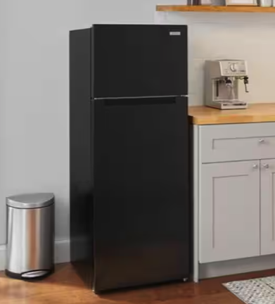 Vissani 7.2 cu. ft. Top Freezer Refrigerator in Black 251310SD887 - MDTF7BKES4 - Scratch & Dent (Moderate)