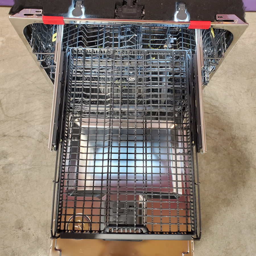 ASKO 50-Series24 Inch Fully-Integrated Panel Ready Built-In Smart Dishwasher with 16 Place Settings, 9 Wash Cycles, 40 dBA Noise Level, 3 Racks, 3 Spray Arms, 9 Spray Zones, XXL Tub, Super Cleaning System+™ 1116255 - DFI565XXL - Scratch & Dent (Moderate)