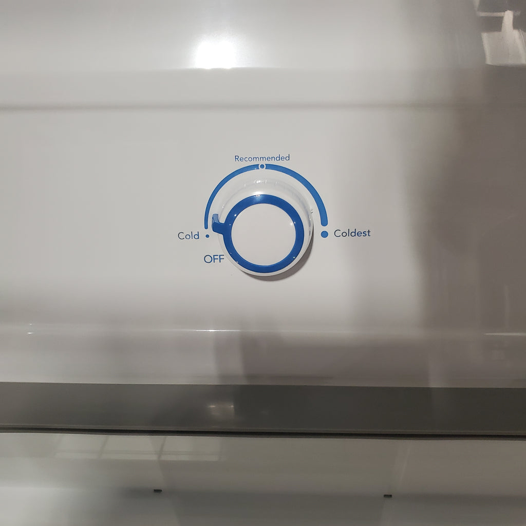 Pictures of Frigidaire 20 Cu. Ft. Garage Ready Upright Freezer in Carbon 3SD414 - FRUF2020AN - Scratch & Dent (Moderate) - Neu Appliance Outlet - Discount Appliance Outlet in Austin, Tx