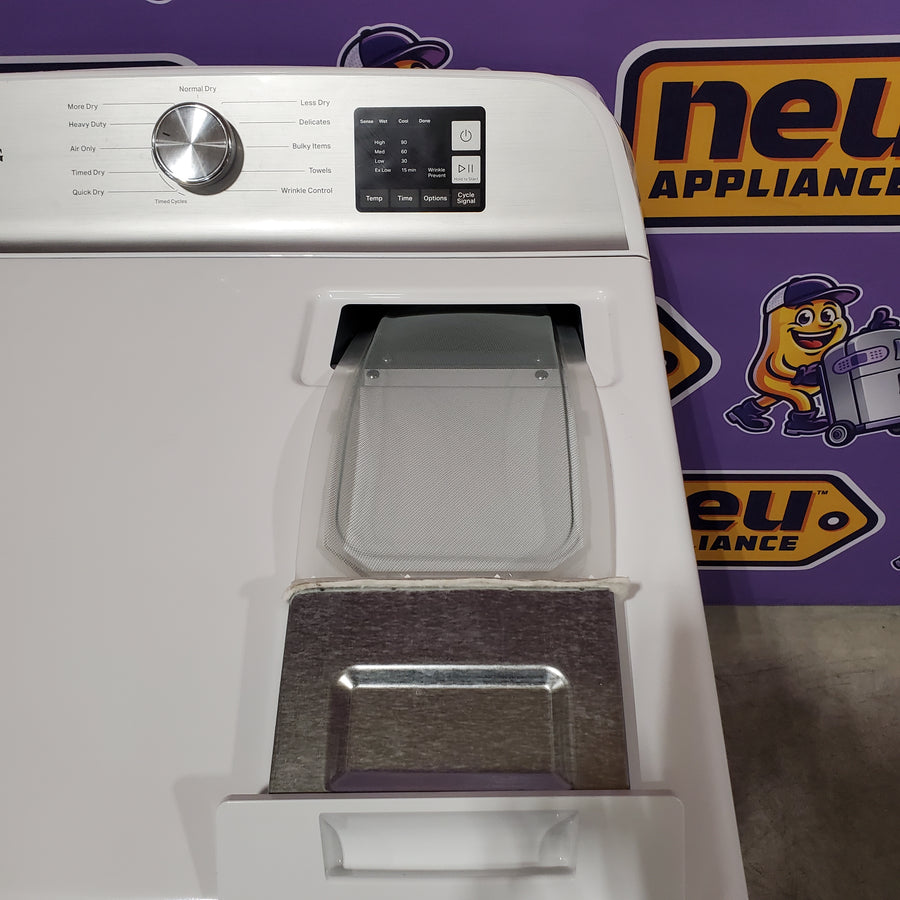 Maytag 7.0 cu ft Electric Dryer with Moisture Sensing and Quick Dry Cycle MED6200KW - Scratch & Dent (Minor)