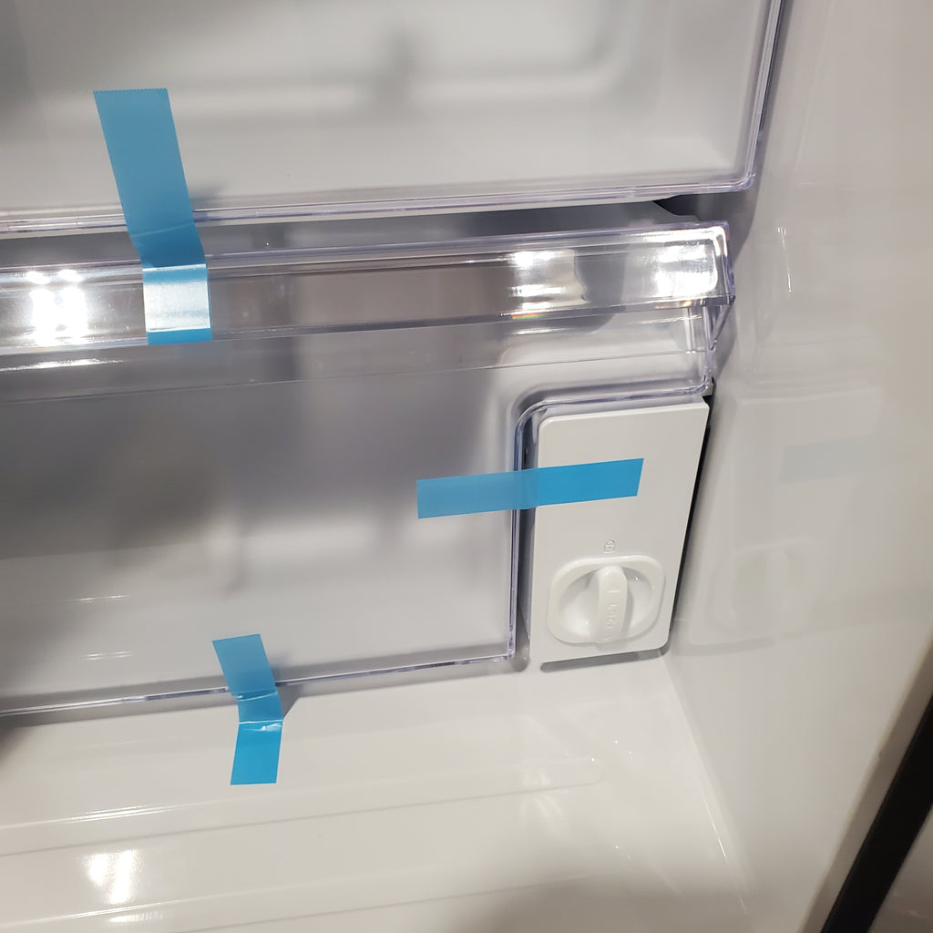 Pictures of Samsung 27.4-cu ft Side-by-Side Refrigerator with Ice Maker (Fingerprint Resistant Stainless Steel) RS27T5200SR - Scratch & Dent - (Minor) - Neu Appliance Outlet - Discount Appliance Outlet in Austin, Tx