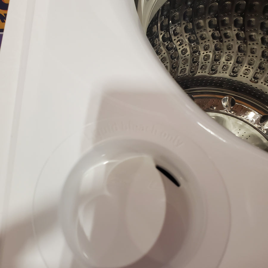 Samsung 5.0 cu. ft. Top Load Washing Machine with Active Water Jet 1CR04014 - WA50R5200AW - Certified Refurbished and Samsung White Smart Electric 7.4 Cu. Ft. Dryer with Sensor Dry and Steam Sanitize+ 16106 - DVE52A5500W - Scratch & Dent (Minor)