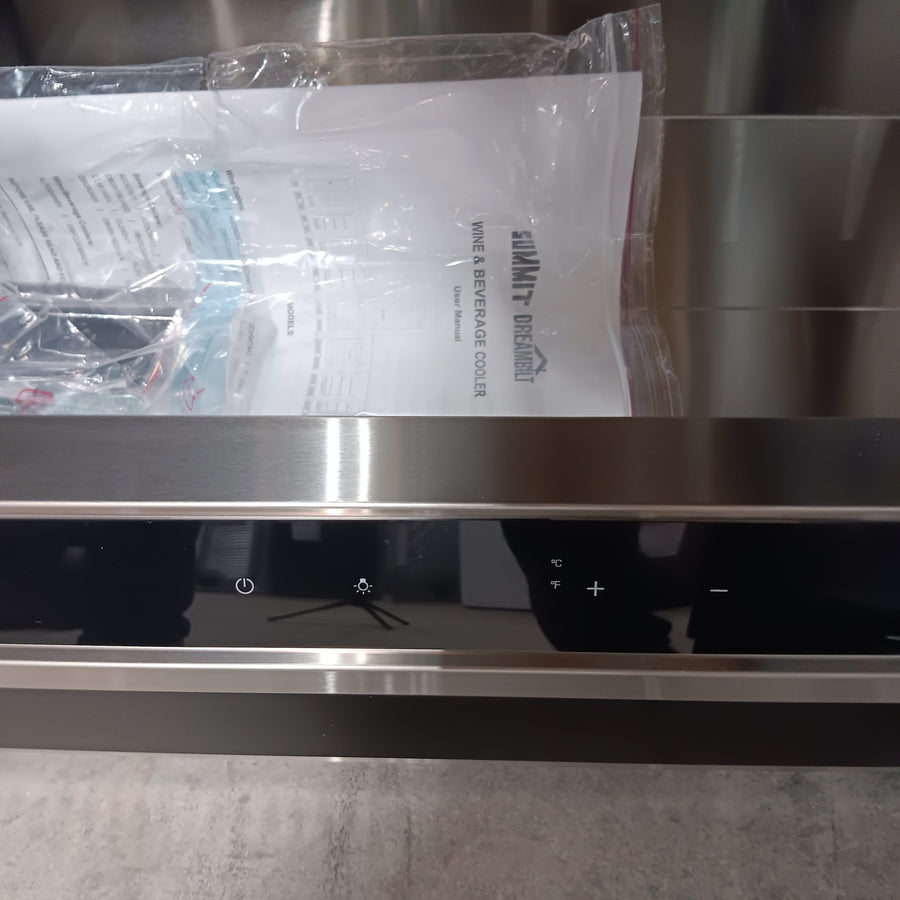 Summit 24" Wide Built-In Beverage Center SDHG2443 - Open Box
