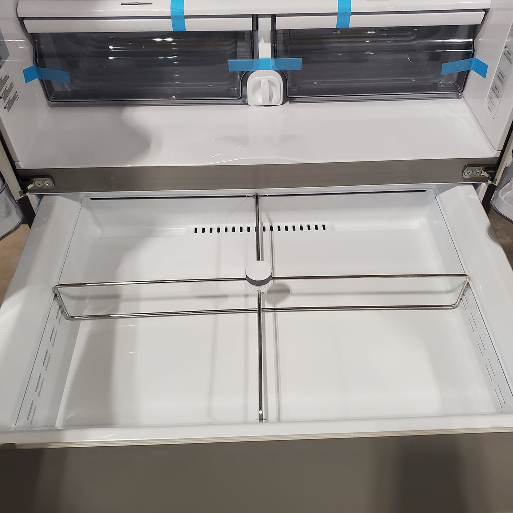 Pictures of Samsung 28 cu. ft. 4-Door French Door Refrigerator with FlexZone™ Drawer in Stainless Steel RF28R7201SR - Open Box - Neu Appliance Outlet - Discount Appliance Outlet in Austin, Tx