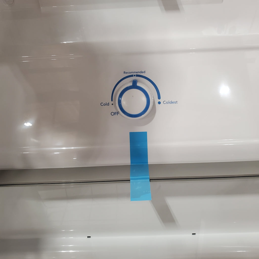 Pictures of Frigidaire 20 Cu. Ft. Garage Ready Upright Freezer in White 3SD418 - FRUF2020AW - Scratch & Dent (Moderate) - Neu Appliance Outlet - Discount Appliance Outlet in Austin, Tx