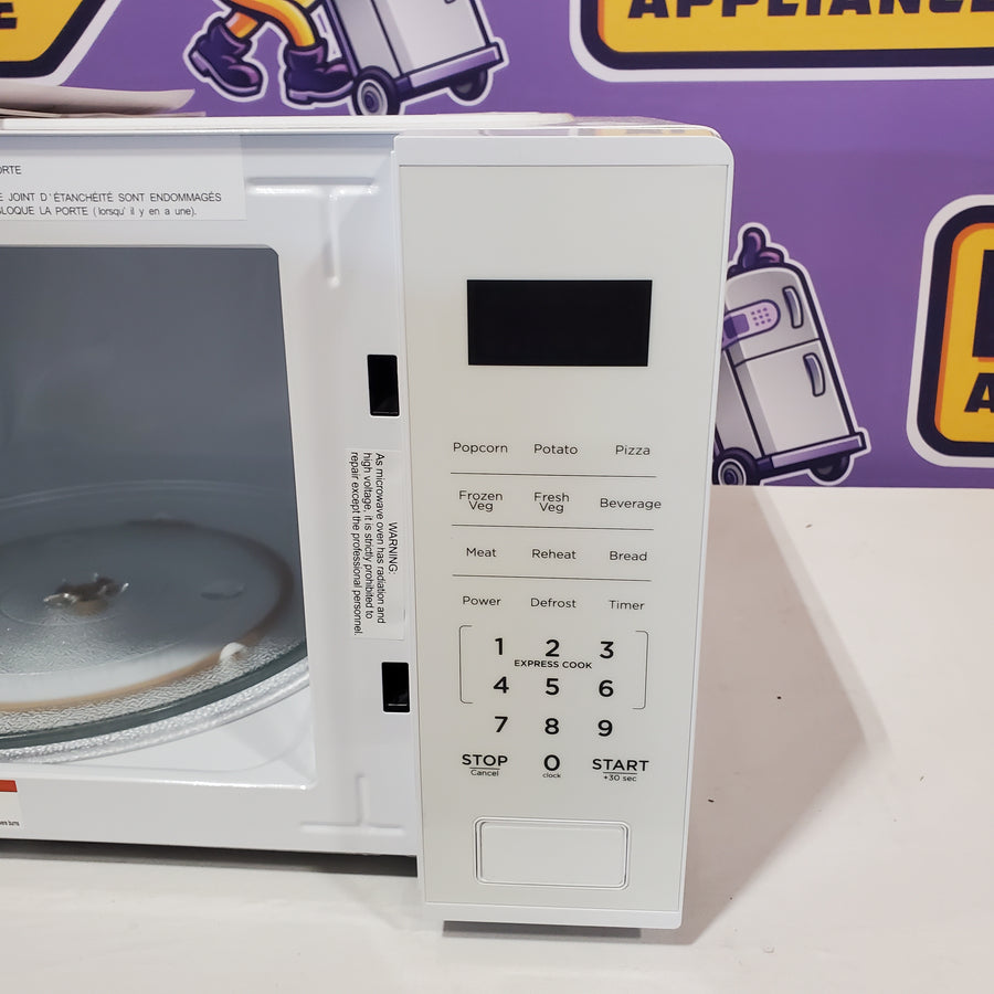 Vissani 1.1 cu. ft. Electric 1000-W Countertop Microwave in White with Turntable, 6-Heating Functions, and 2-Step Lock System E30PXP02-WHT - Scratch & Dent (Minor)