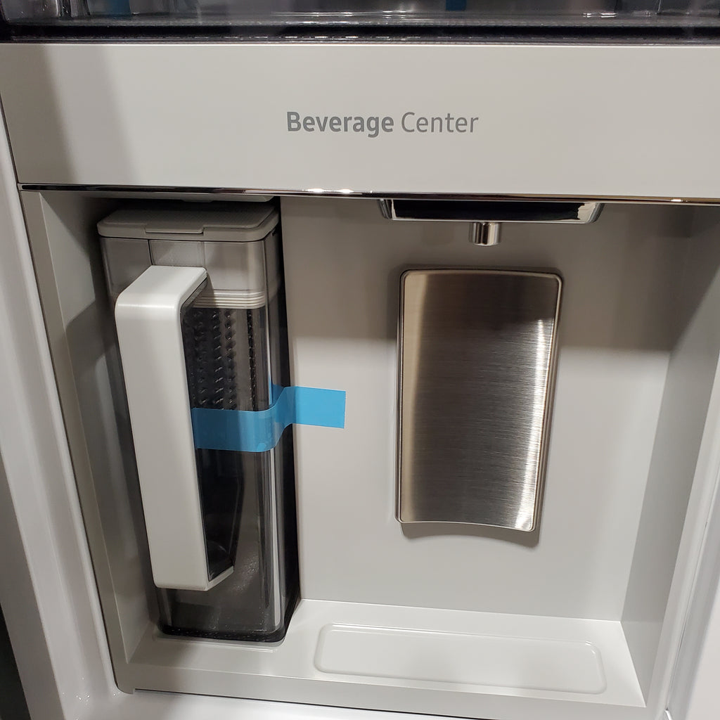 Pictures of Bespoke Stainless Steel 4-Door Flex™ Full Depth Refrigerator (29 cu. ft.) with AI Family Hub™ Screen + and AI Vision Inside™ - 4SD430 - RF29DB9900QDAA - Scratch & Dent (Minor) - Neu Appliance Outlet - Discount Appliance Outlet in Austin, Tx