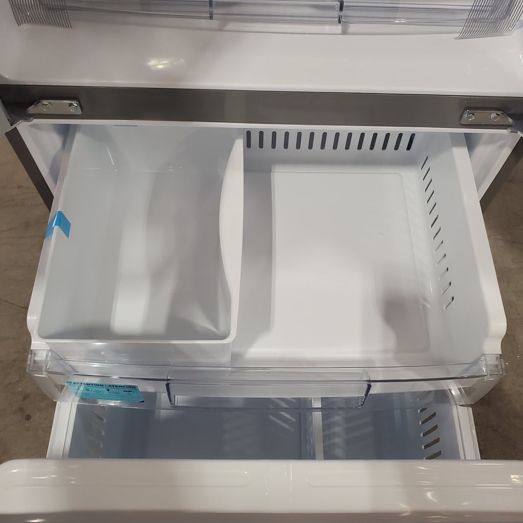 LG 22 cu. ft. 30" Wide French Door Refrigerator with Water Dispenser in Stainless Steel 3SD921 - LFDS22520S - Open Box