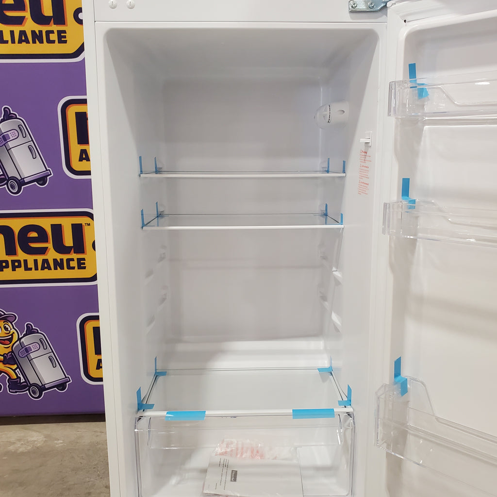 Pictures of Magic Chef 7.4 cu. ft. 2-Door Compact Fridge MCDR740WE - Scratch & Dent (Minor) - Neu Appliance Outlet - Discount Appliance Outlet in Austin, Tx