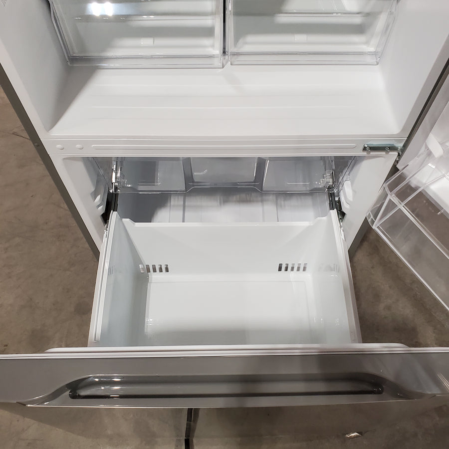 Vissani 18.7 cu. ft. Bottom Freezer Refrigerator in Stainless Steel 25138SD751 - MDBF18SS - Scratch & Dent (Major)