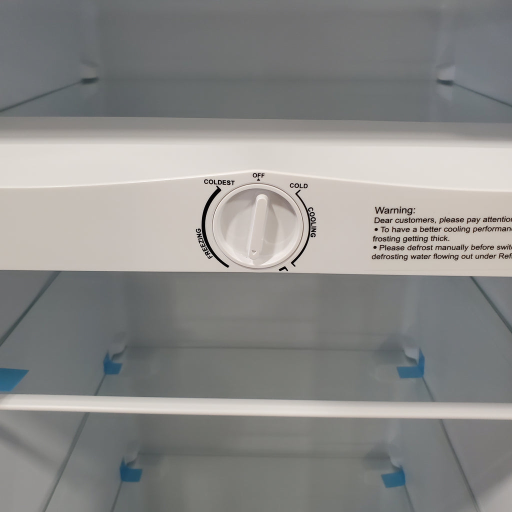 Pictures of 7.1 cu. ft. Manual Defrost Convertible Upright Freezer in Stainless Steel Look MDUFC7SS4 - Scratch & Dent - Minor - Neu Appliance Outlet - Discount Appliance Outlet in Austin, Tx