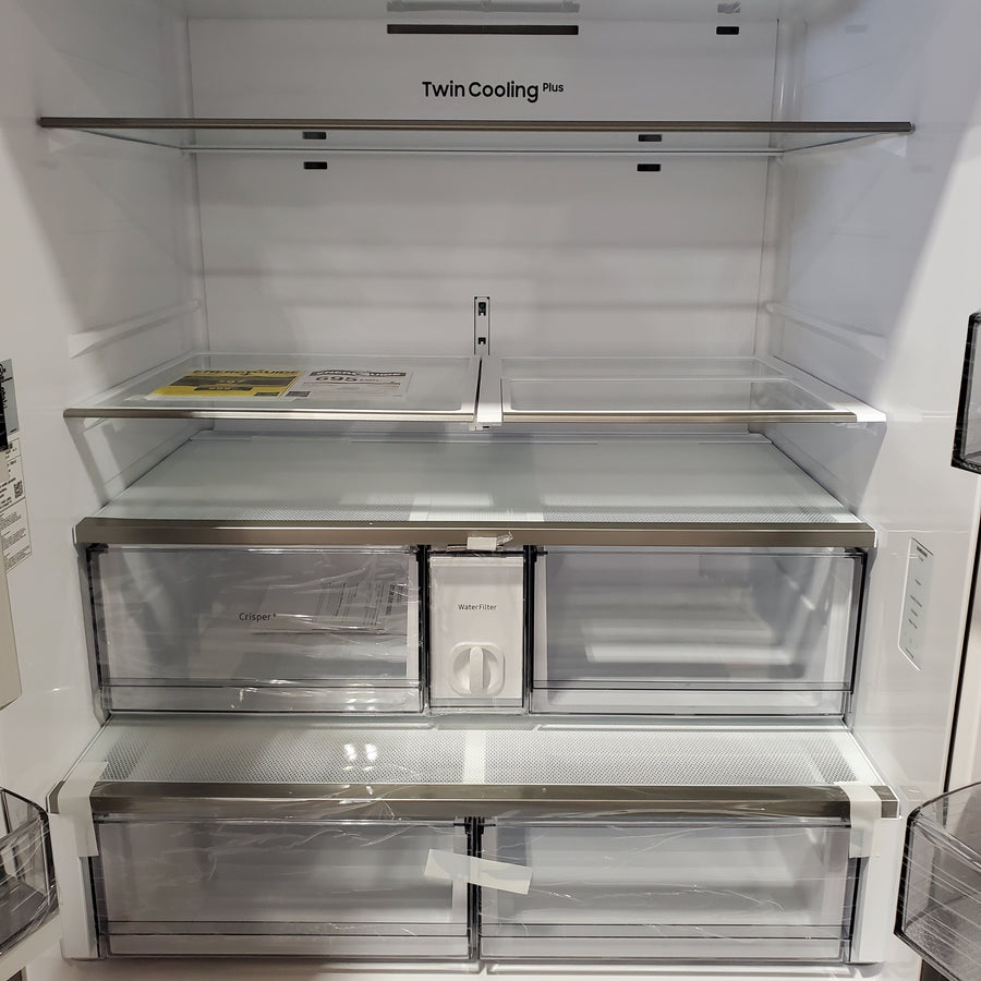 Samsung Bespoke 3-Door French Door Refrigerator (30 cu. ft.) with Beverage Center™ in Stainless Steel with Auto Fill Water Pitcher 22131SD98 - RF30BB6600QL - Scratch & Dent (Moderate)