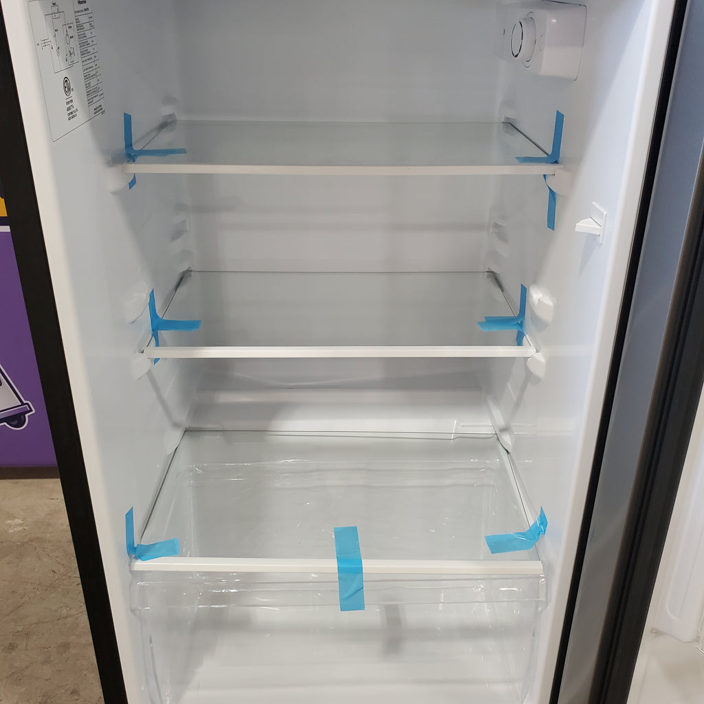 Pictures of Hisense 4.4 Cu. Ft. Double Door Compact Refrigerator HRT044AVE - Open Box - Neu Appliance Outlet - Discount Appliance Outlet in Austin, Tx