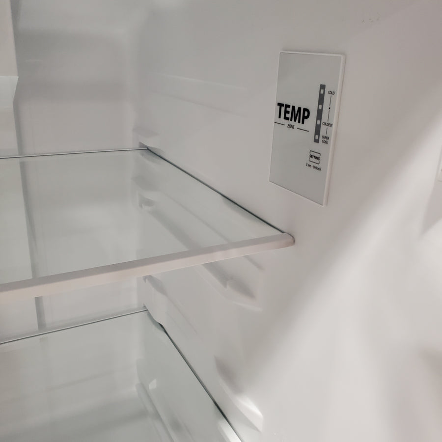 Vissani 14.2 cu. ft. Top Freezer Refrigerator in White, Garage Ready 25131SD309 - MDTF14WH5 - Scratch & Dent (Minor)