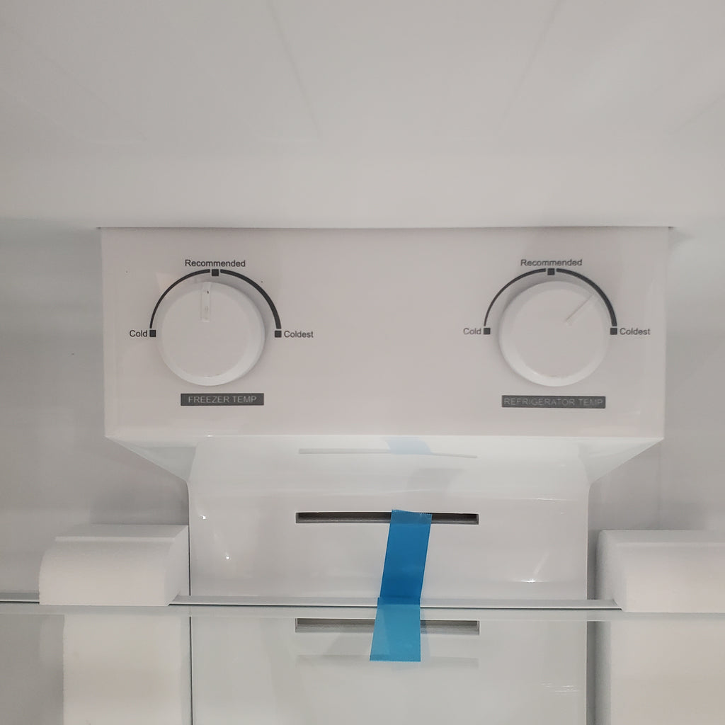 Pictures of Frigidaire 16 Cu. Ft. Garage Ready Top Freezer Refrigerator in White 3SD612 - FRTE1622AW - Scratch & Dent (Moderate) - Neu Appliance Outlet - Discount Appliance Outlet in Austin, Tx