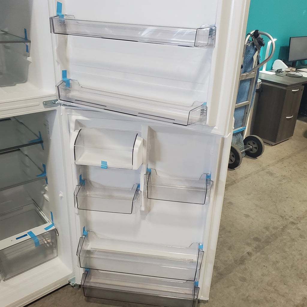 Pictures of Midea Fingerprint Resistant 20.5-cu ft Top-Freezer Refrigerator ( White ) Garage Ready ENERGY STAR Certified-MRT21D3BWW-Scratch and Dent(Minor) - Neu Appliance Outlet - Discount Appliance Outlet in Austin, Tx