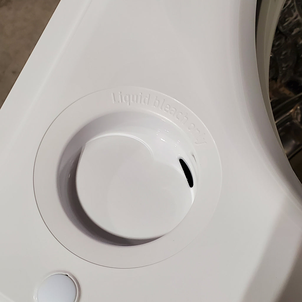 Pictures of Samsung 5.2 cu. ft. Large Capacity Smart Top Load Washer with Super Speed Wash in White WA52DG5500AW - Open Box - Neu Appliance Outlet - Discount Appliance Outlet in Austin, Tx