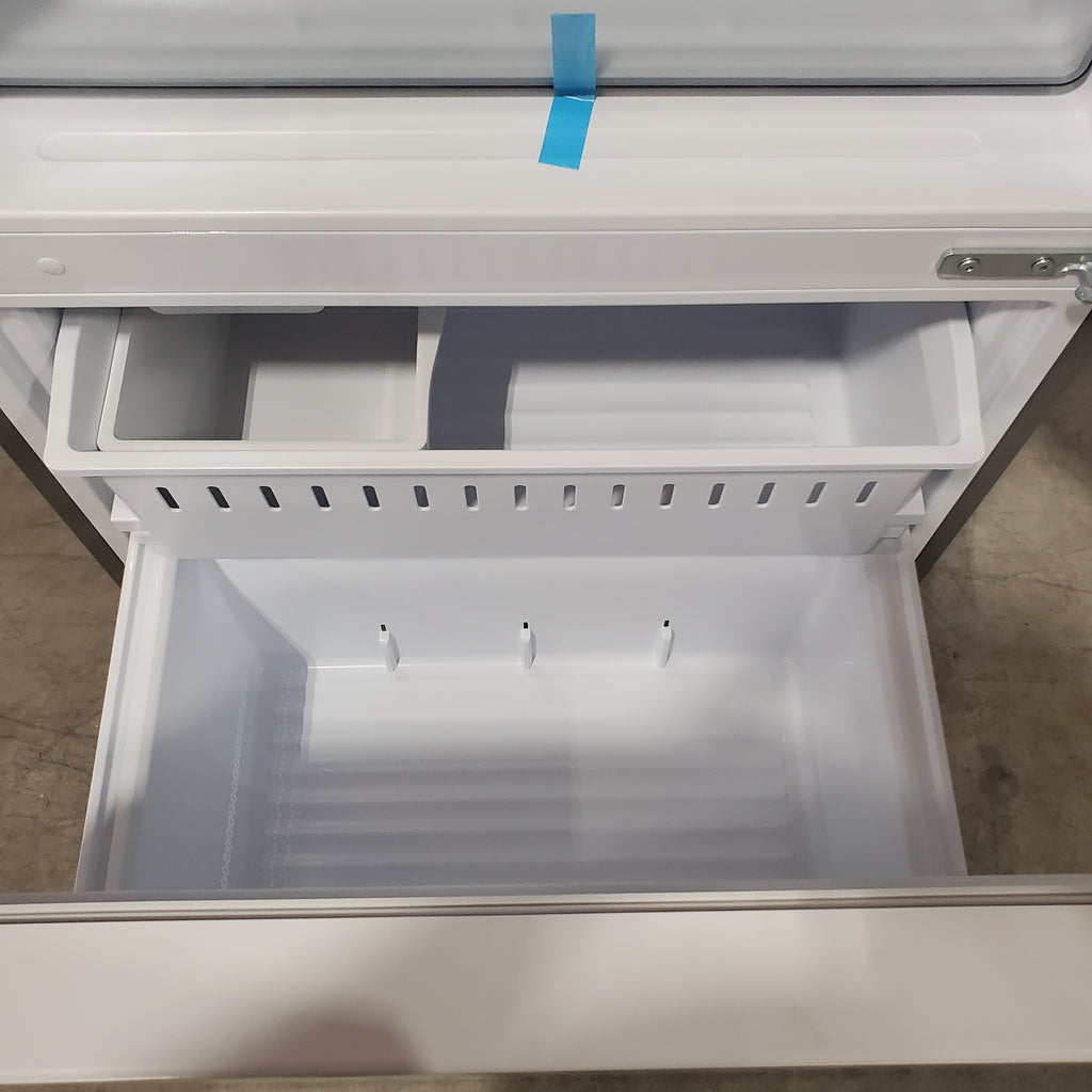 Pictures of Hisense 33" Wide Counter Depth ENERGY STAR 17.2-cu ft Bottom-Freezer Refrigerator with Ice Maker in Fingerprint Resistant Stainless Steel 3SD659 - HRB171N6BSE - Scratch & Dent (Minor) - Neu Appliance Outlet - Discount Appliance Outlet in Austin, Tx