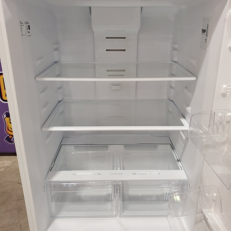 Vissani 18.1 cu. ft. Top Freezer Refrigerator with Adjustable Glass Shelving in White, Garage Ready 25139SD786 - MDTF18WHR5 - Scratch & Dent (Moderate)
