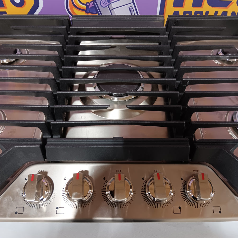Frigidaire Gallery 36 inch Gas Cooktop in Stainless Steel GCCG3648AS - Open Box