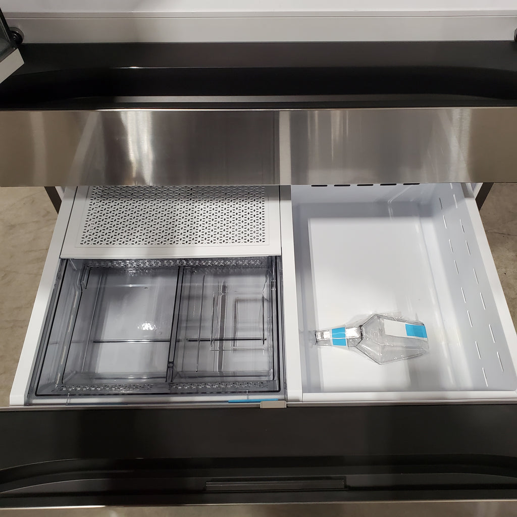 Pictures of Samsung 29 cu. ft. Bespoke 4-Door French Door Refrigerator with Beverage Center™ in Stainless Steel 4SD428 - RF29BB8600QL - Scratch & Dent (Moderate) - Neu Appliance Outlet - Discount Appliance Outlet in Austin, Tx