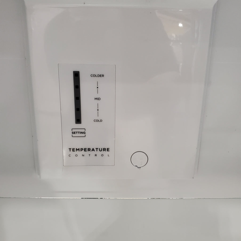 Pictures of Vissani 10.1 cu. ft. Top Freezer Refrigerator MDTF10WH - Scratch & Dent (Minor) - Neu Appliance Outlet - Discount Appliance Outlet in Austin, Tx