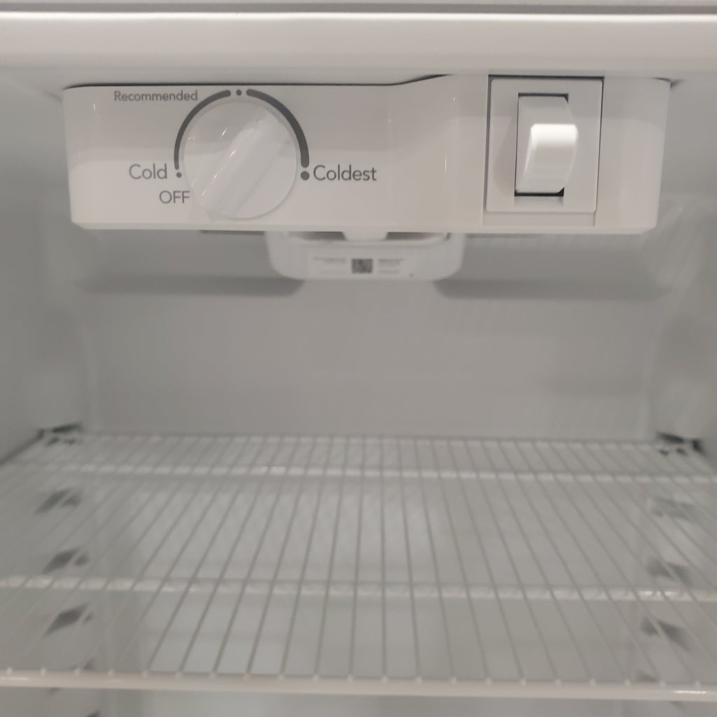 Pictures of Frigidaire 30" Wide Garage Ready Top Freezer 18 Cu. Ft. Refrigerator with EvenTemp Cooling System and Spacious Interior Storage in White - 3SD272 - FFTR1814WWE - Scratch & Dent (Moderate) - Neu Appliance Outlet - Discount Appliance Outlet in Austin, Tx