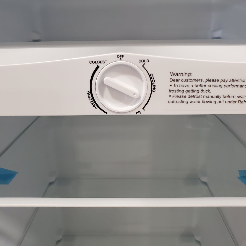 Pictures of 7.1 cu. ft. Manual Defrost Convertible Upright Freezer in Stainless Steel Look MDUFC7SS4 - Scratch & Dent - Moderate - Neu Appliance Outlet - Discount Appliance Outlet in Austin, Tx