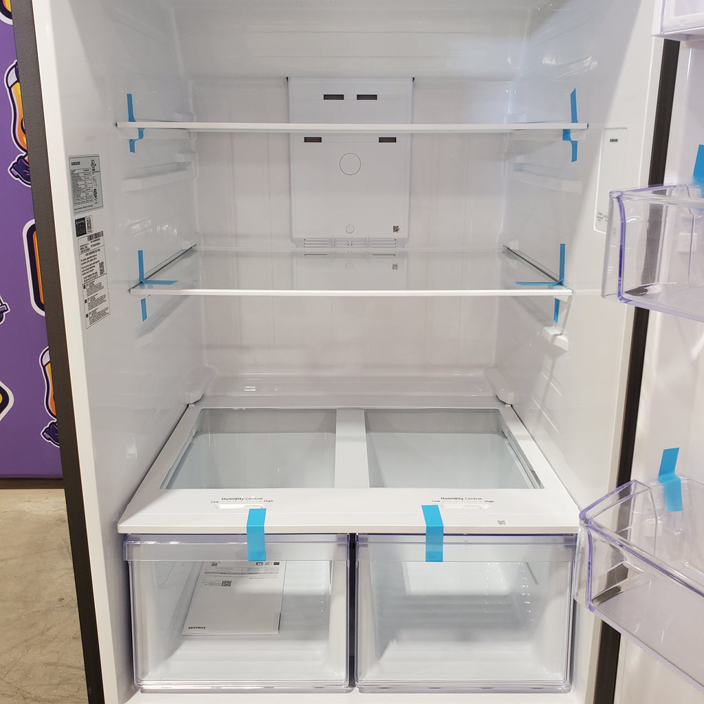 Pictures of Samsung 18 cu. ft. Standard Depth Top Freezer Refrigerator in Stainless Steel with All-Around Cooling RT18DG6700SR - Scratch & Dent (Minor) - Neu Appliance Outlet - Discount Appliance Outlet in Austin, Tx