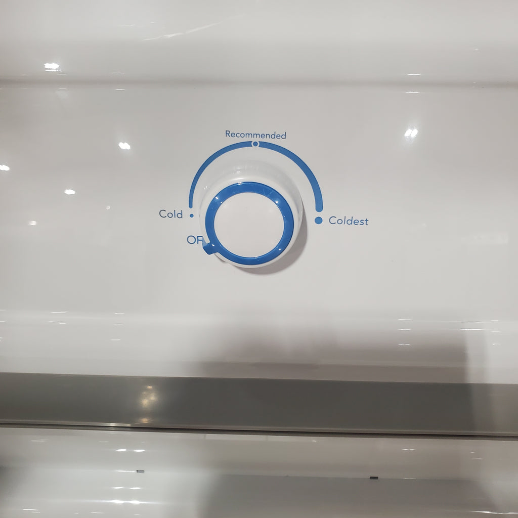 Pictures of Frigidaire 20 Cu. Ft. Garage Ready Upright Freezer in White - 3SD440 - FRUF2020AW - Scratch & Dent (Moderate) - Neu Appliance Outlet - Discount Appliance Outlet in Austin, Tx